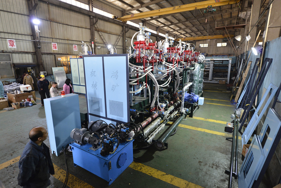 آلة صناعة الشكل الآلية 380 فولت ETPU للأقدام الرياضية المخصصة